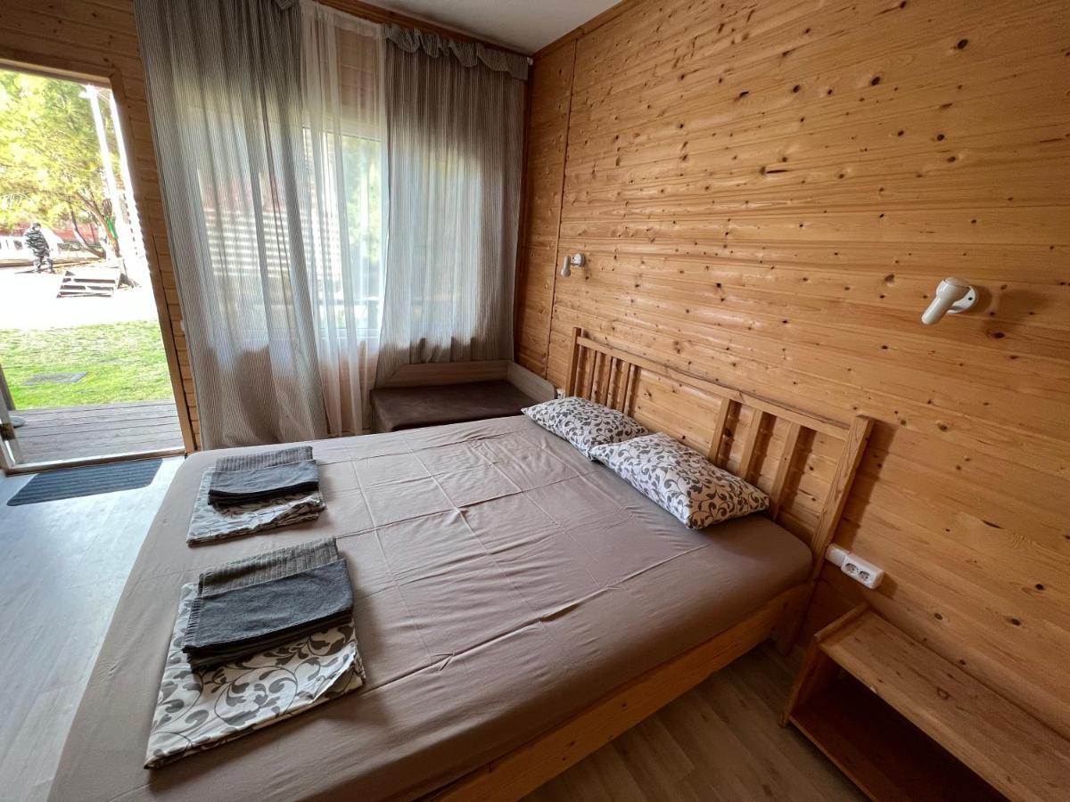 Mini-hotel FOREST CLUB Pitsoenda Buitenkant foto
