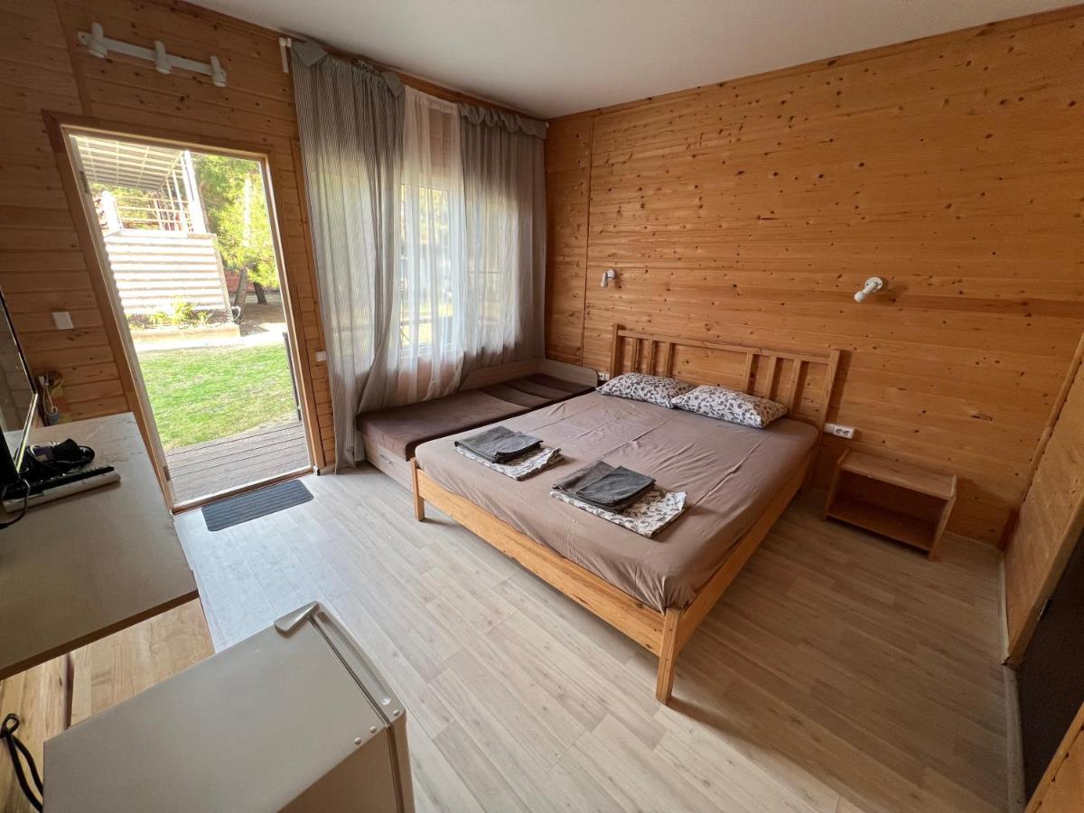 Mini-hotel FOREST CLUB Pitsoenda Buitenkant foto
